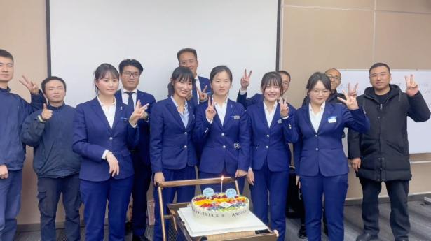 陜西豪林汽車銷售有限公司舉辦了2024年第1季度員工生日會
